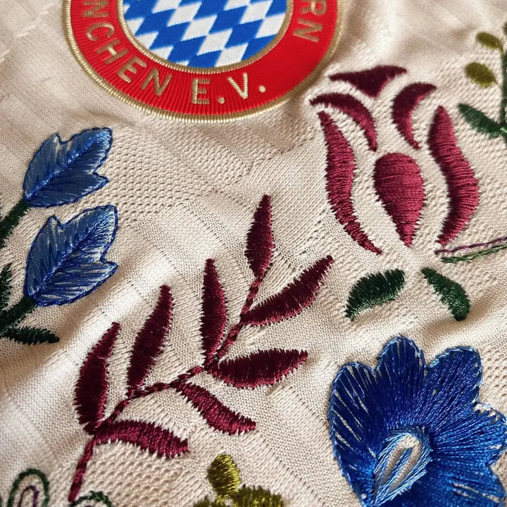 MAILLOT BAYERN MUNICH CUSTOM BRODÉ