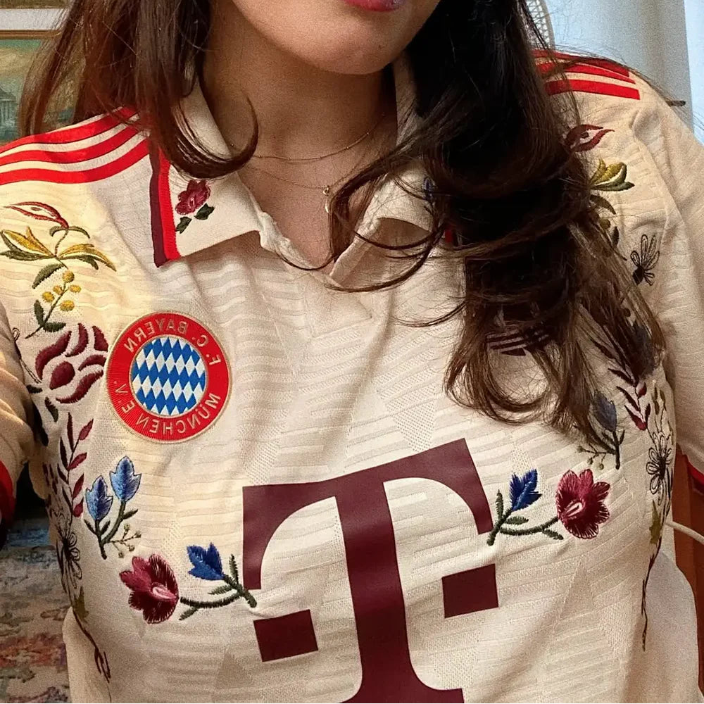 MAILLOT BAYERN MUNICH CUSTOM BRODÉ